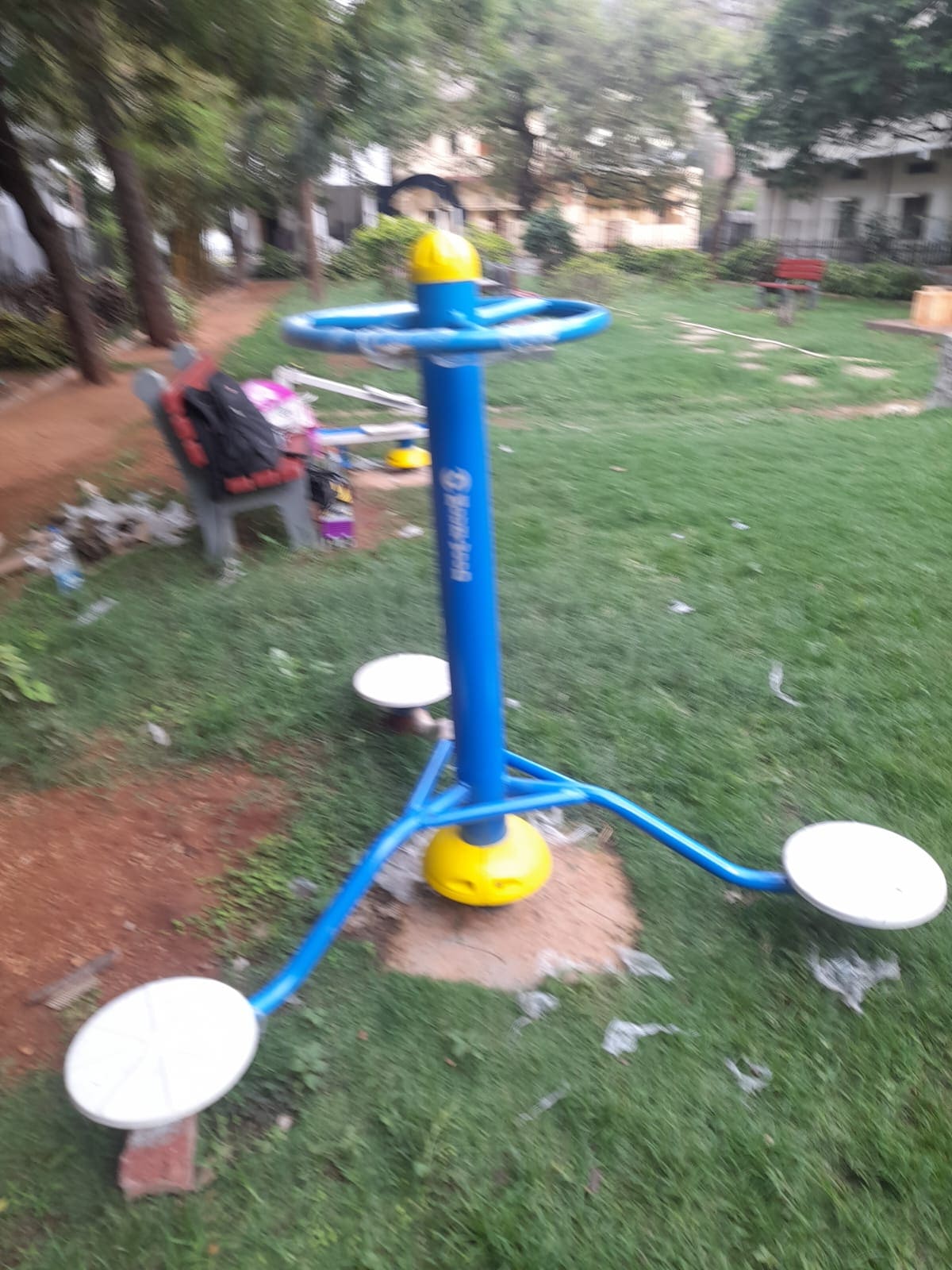 Outdoor Gym Tripple Standing Twister