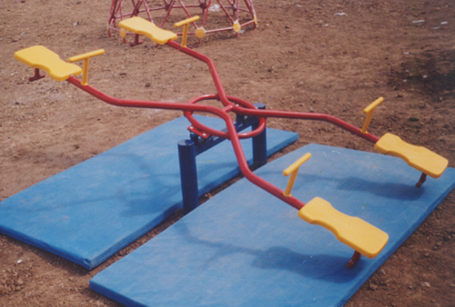 double-board-sea-saw